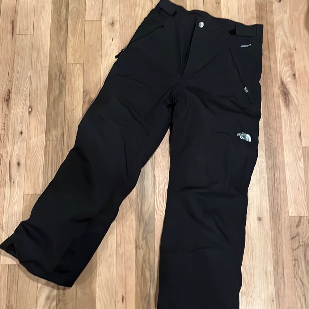 North Face black ski pants size 14-16, EZ Grow, dry vent worn once only